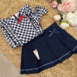 Noma Fernandez blusa y falda milan