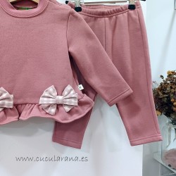 Conjunto niña chándal rosa nude lazo vichy de kiz