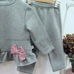 Conjunto niña chándal gris lazo vichy granate de kiz