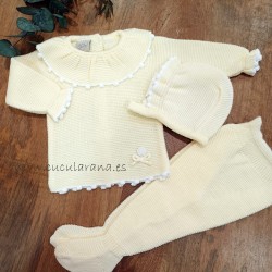 Conjunto jubón con polaina y capota amarillo