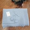 Mantita de bebe dos pompones azul