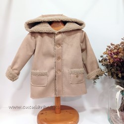 Pelliza capucha camel con...