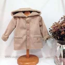 Pelliza capucha camel con borreguito