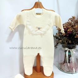 Pelele de bebe amarillo puntilla