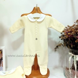 Pelele entero amarillo cuello bebe
