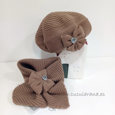 Boina con cuello de punto camel
