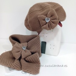 Boina con cuello de punto camel