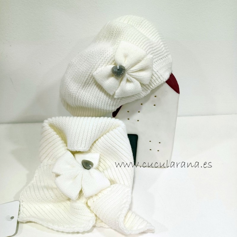 Boina con cuello de punto beige