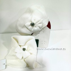 Boina con cuello de punto beige