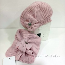 Boina con cuello de punto rosa nude