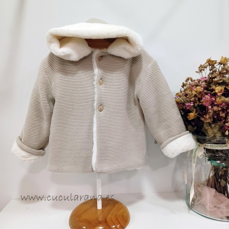 Abrigo punto peluche crudo