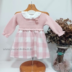 Vestido de  punto rosa de bebe