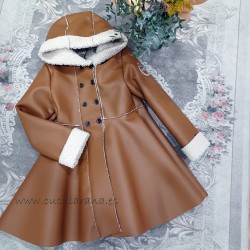 Abrigo capa camel de noma fernandez