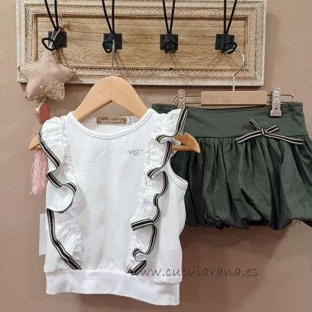 Noma fernandez camiseta y falda olivo