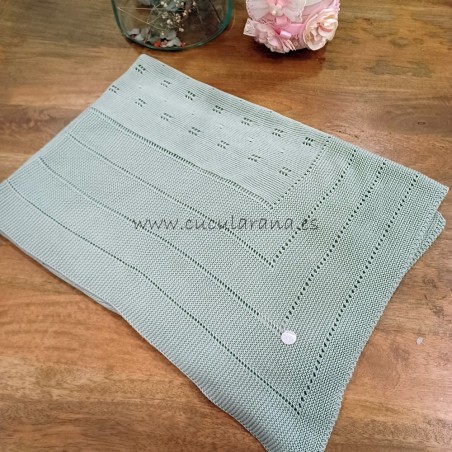 Manta bebe verde calada