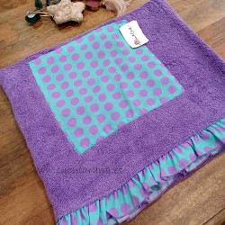 Toalla niña malva rosa malva lunares