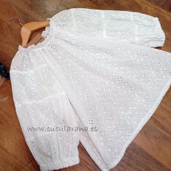 Blusa manga abullonada batista perforado mia y lia