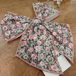 La Martinica Lazo flores LA TATA