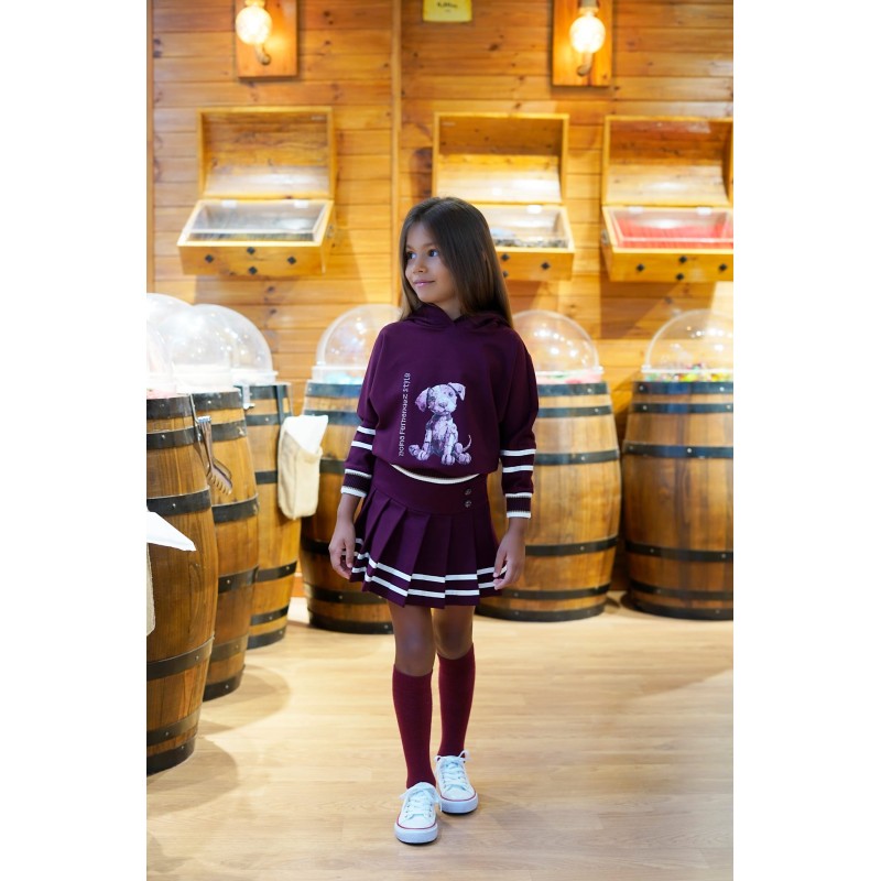 Noma Fernandez sudadera y falda timor