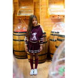 Noma Fernandez sudadera y falda timor