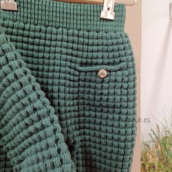 Cesar Blanco Conjunto punto VERDE unisex