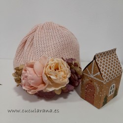 Gorro Rosa Flores Chari Sierra