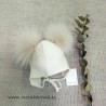 Gorro DOS POMPONES BEIGE de PELO NATURAL de CARMEN TABENER